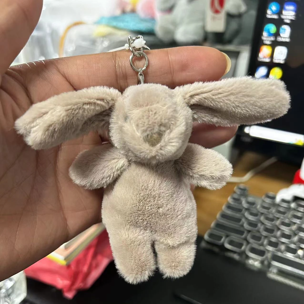 Porte-clés Lapin Mignon en Pel - Car Accessories Toy avis et prix